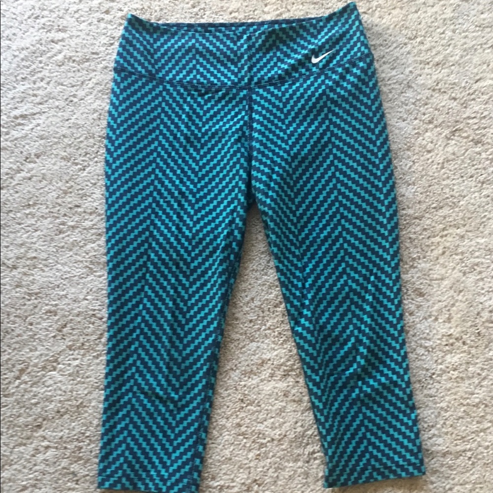 Nike Dri-Fit Crops